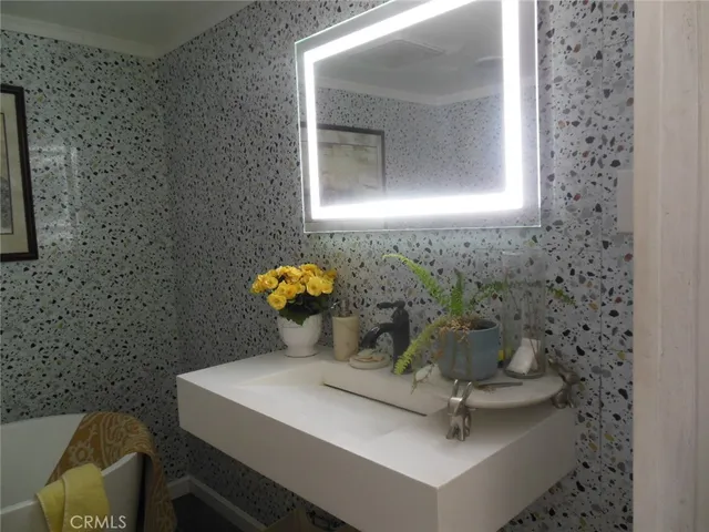 a bathroom with a toilet