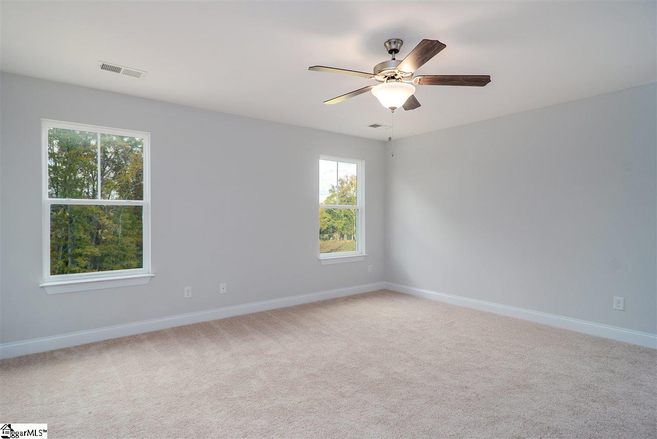 407 Rock Spring Place Simpsonville, SC 29681 - Photo 6 of 18 Gallery Image 6