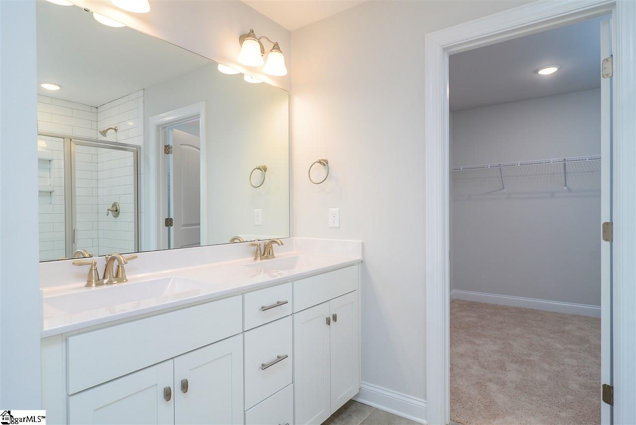 407 Rock Spring Place Simpsonville, SC 29681 - Photo 8 of 18 Gallery Image 8