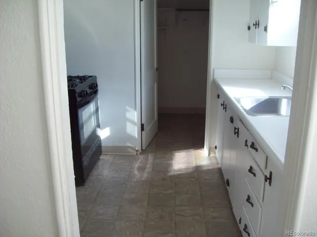 $1,695 | 1930 Ulster Street, Denver, CO 80220