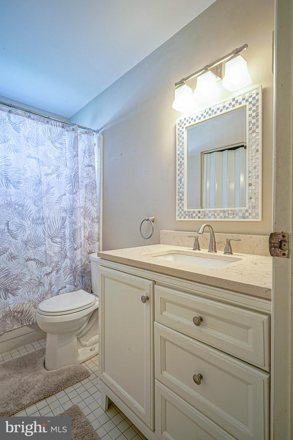 987 Westminster Drive North Southampton, NJ 08088 - Photo 29 of 33