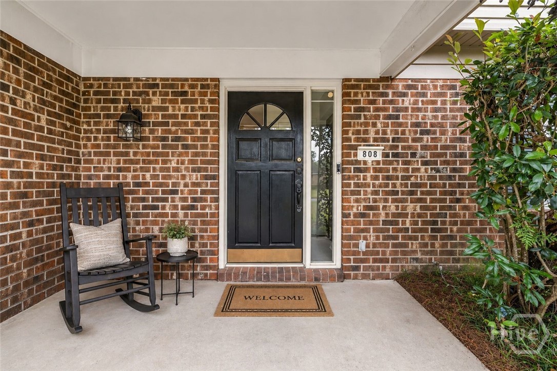 808 Birchwood Road Savannah, GA 31419 - Photo 3 of 34