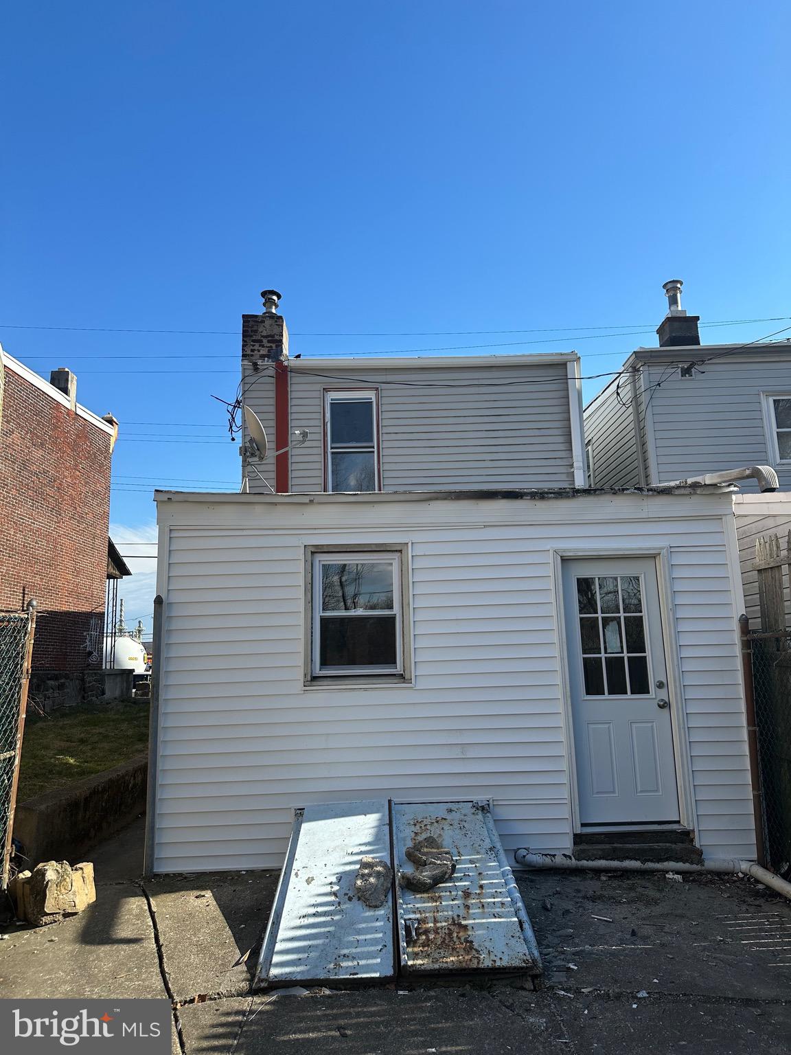 4516 Post Road Marcus Hook, PA 19061 - Photo 4 of 9