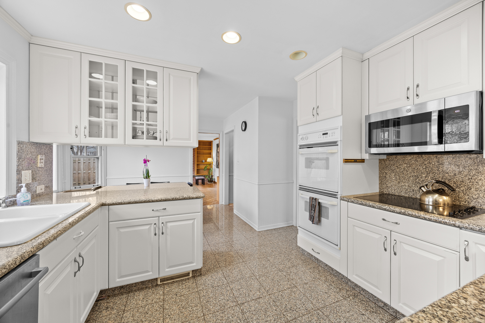 1031 Indian Road Glenview, IL 60025 - Photo 13 of 30