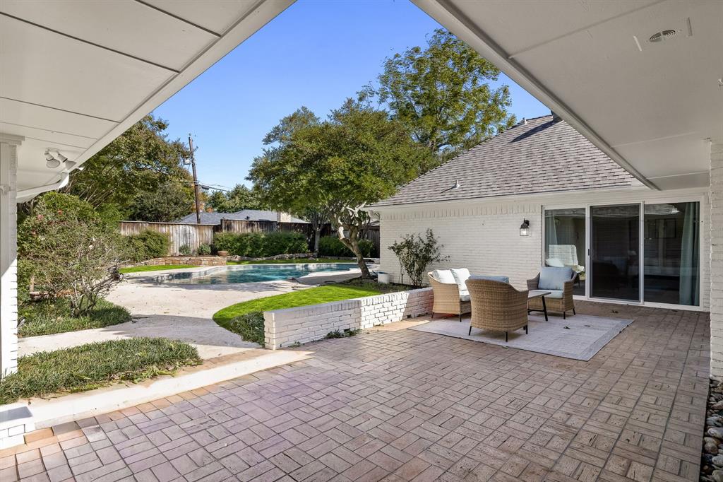 6725 Regalbluff Drive Dallas, TX 75248 - Photo 26 of 29