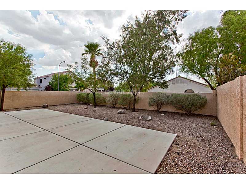 3200 Crystal Moon Road Henderson, NV 89052 - Photo 5 of 27 Property Photo.