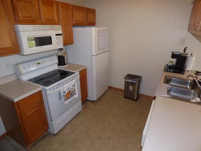 $185,000 | 2528 Edgewood Drive, Beloit, WI 53511