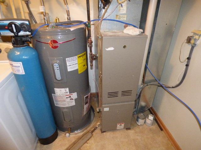 2528 Edgewood Drive Beloit, WI 53511 - Photo 19 of 24