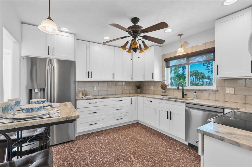 16102 4th Street East Redington Beach, FL 33708 - Photo 12 of 60