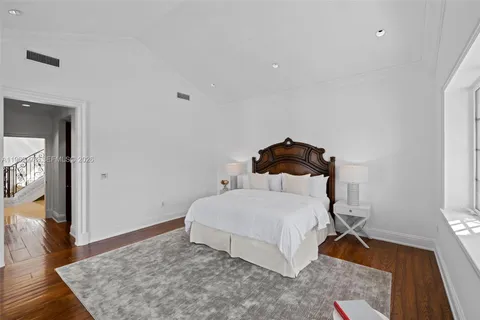 $4,950,000 | 13671 Deering Bay Drive, Coral Gables, FL 33158