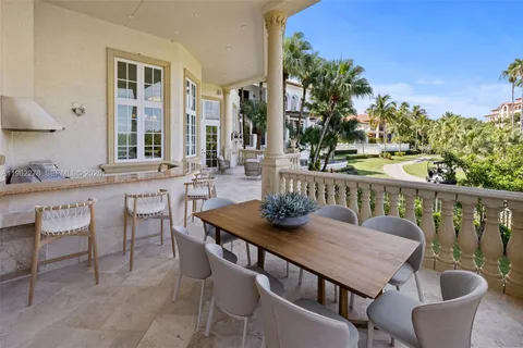 $4,950,000 | 13671 Deering Bay Drive, Coral Gables, FL 33158