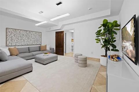 $4,950,000 | 13671 Deering Bay Drive, Coral Gables, FL 33158