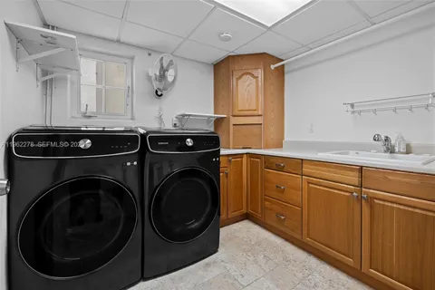 $4,950,000 | 13671 Deering Bay Drive, Coral Gables, FL 33158