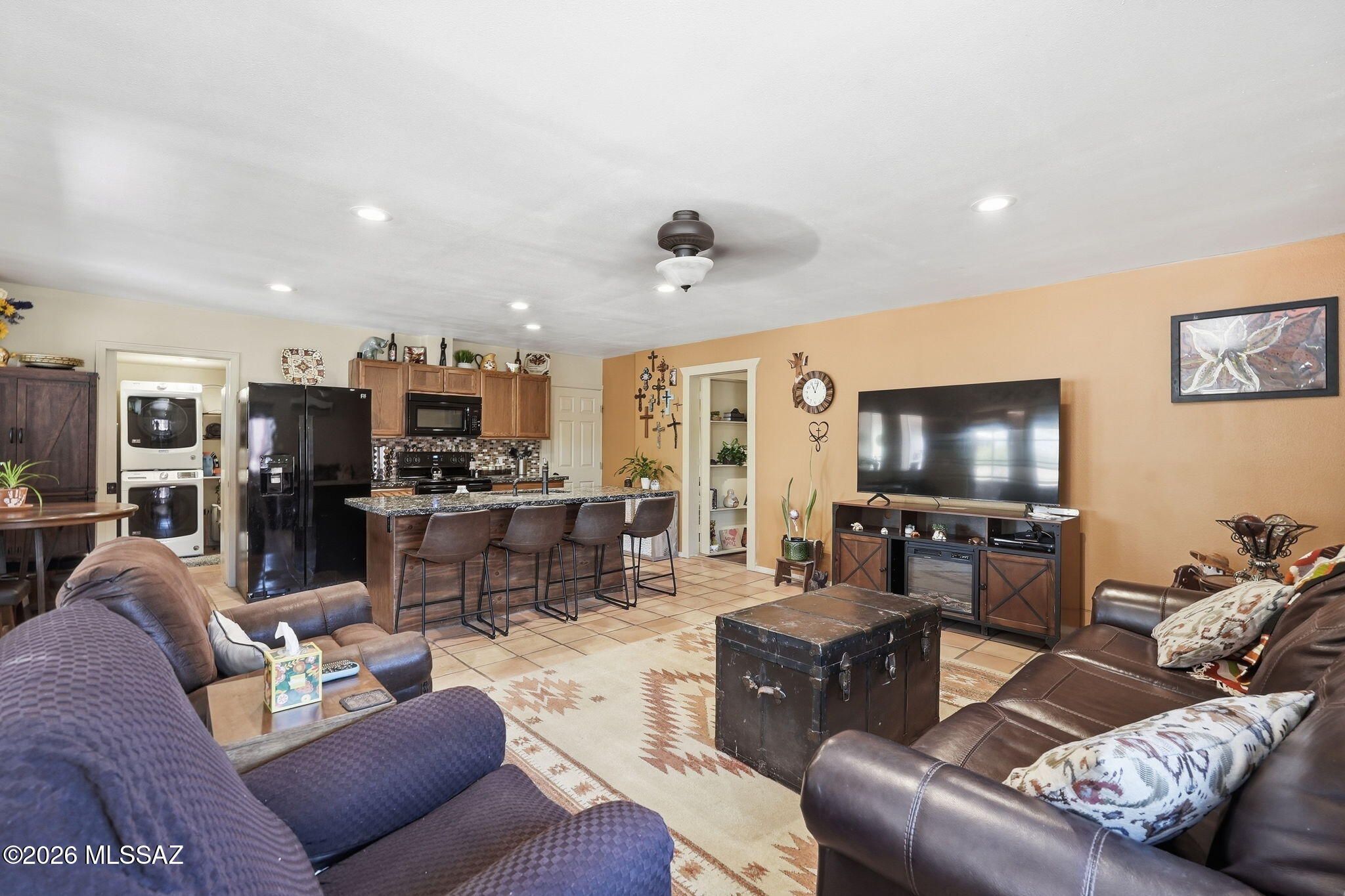 16315 West Ili Teka Road Arivaca, AZ 85601 - Photo 18 of 44 Living room