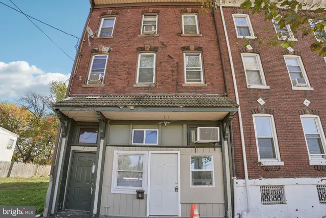 $295,900 | 414 Martin Luther King Jr Boulevard, Trenton, NJ 08618