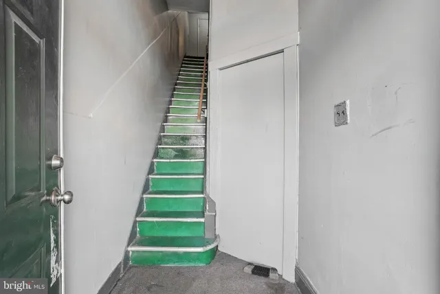 a view of an entryway