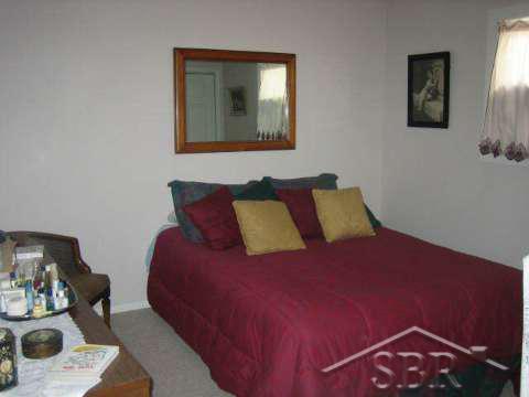 4725 Hackett Road Saginaw, MI 48603 - Photo 13 of 15 20044146-12.JPG