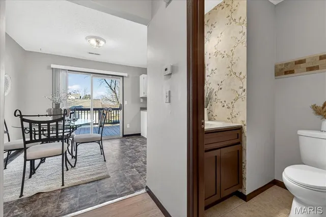 $225,000 | 1 Sunburst Court, Unit 6, St. Peters, MO 63303