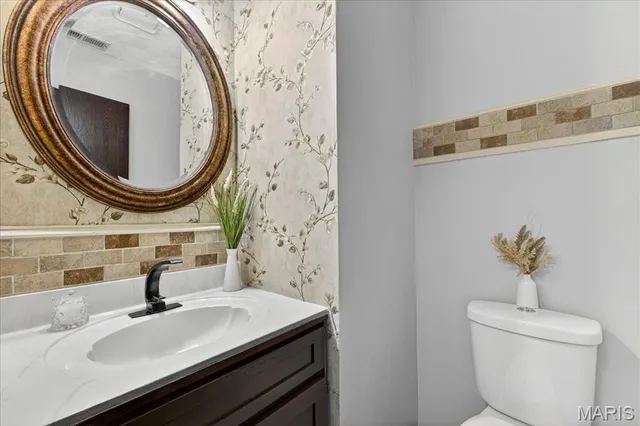 $225,000 | 1 Sunburst Court, Unit 6, St. Peters, MO 63303