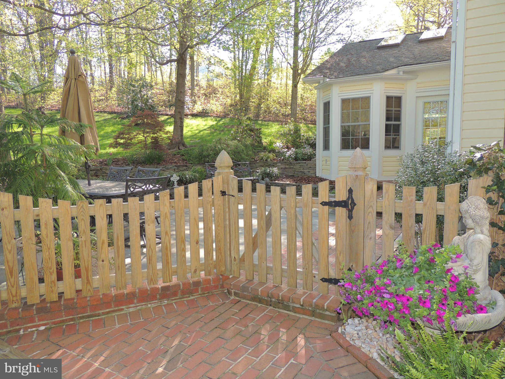 6099 Varzara Road Marshall, VA 20115 - Photo 23 of 30 Exterior (Rear)