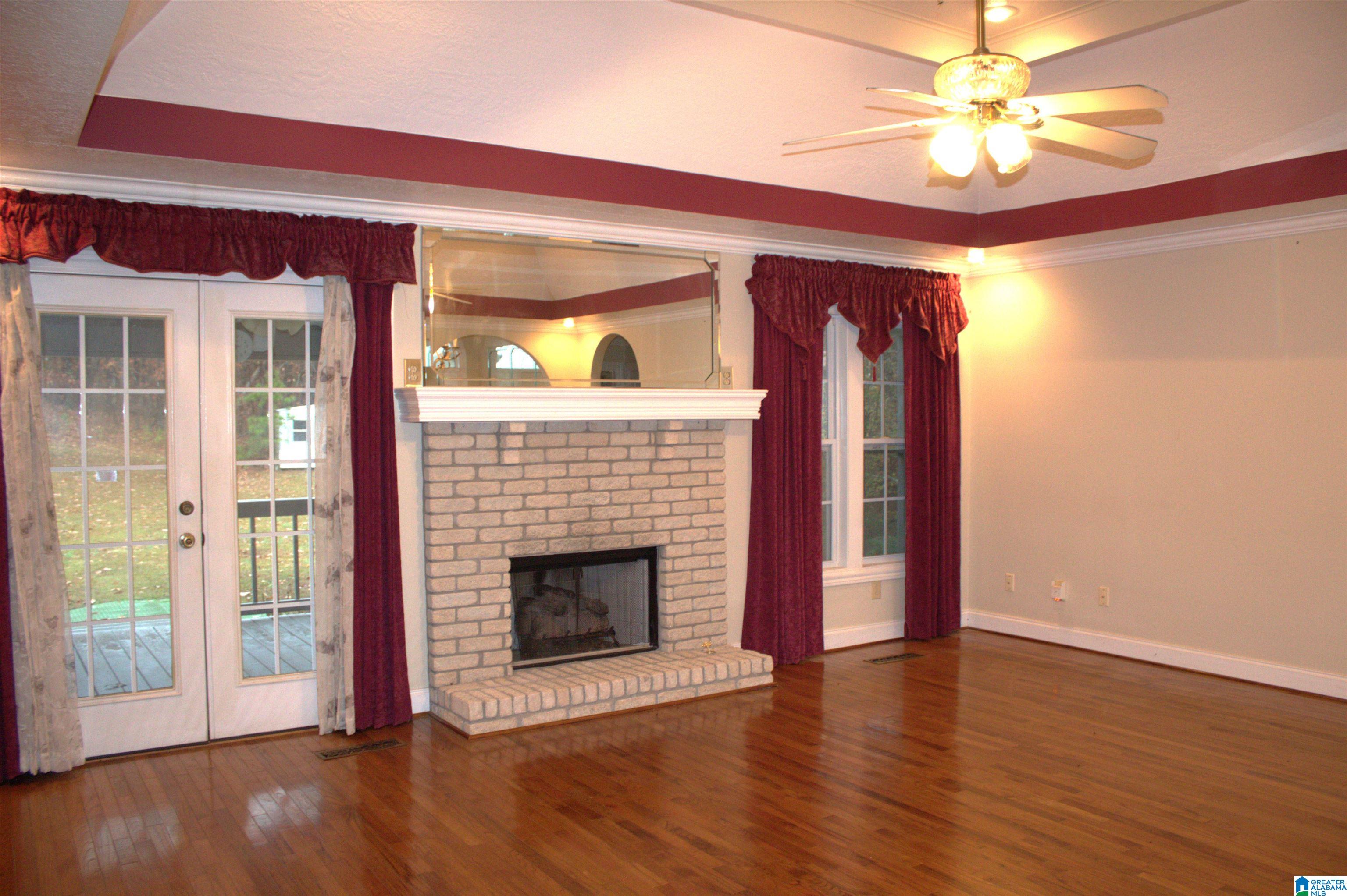 6207 Woodford Road Anniston, AL 36206 - Photo 5 of 28