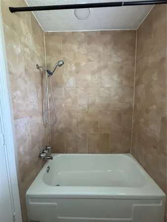 $2,200 | 16610 Forest Bend Avenue, Friendswood, TX 77546
