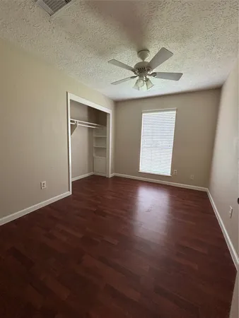 $2,200 | 16610 Forest Bend Avenue, Friendswood, TX 77546