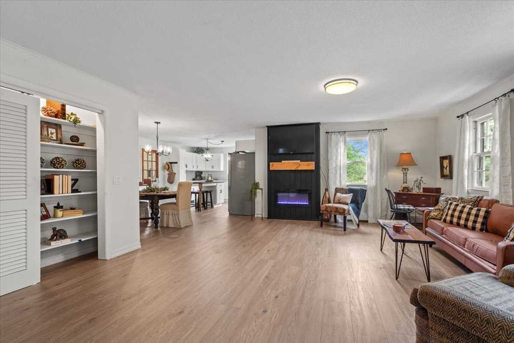 822 Hardwick Road Hardwick, MA 01037 - Photo 10 of 31