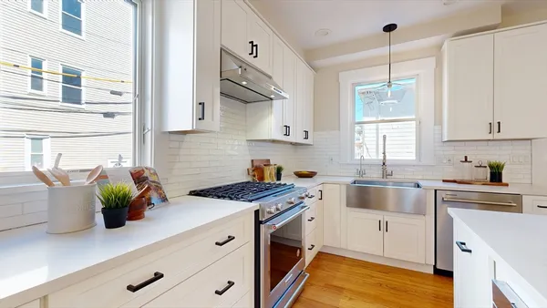 $1,795,000 | 88 Line Street, Unit 88, Somerville, MA 02143