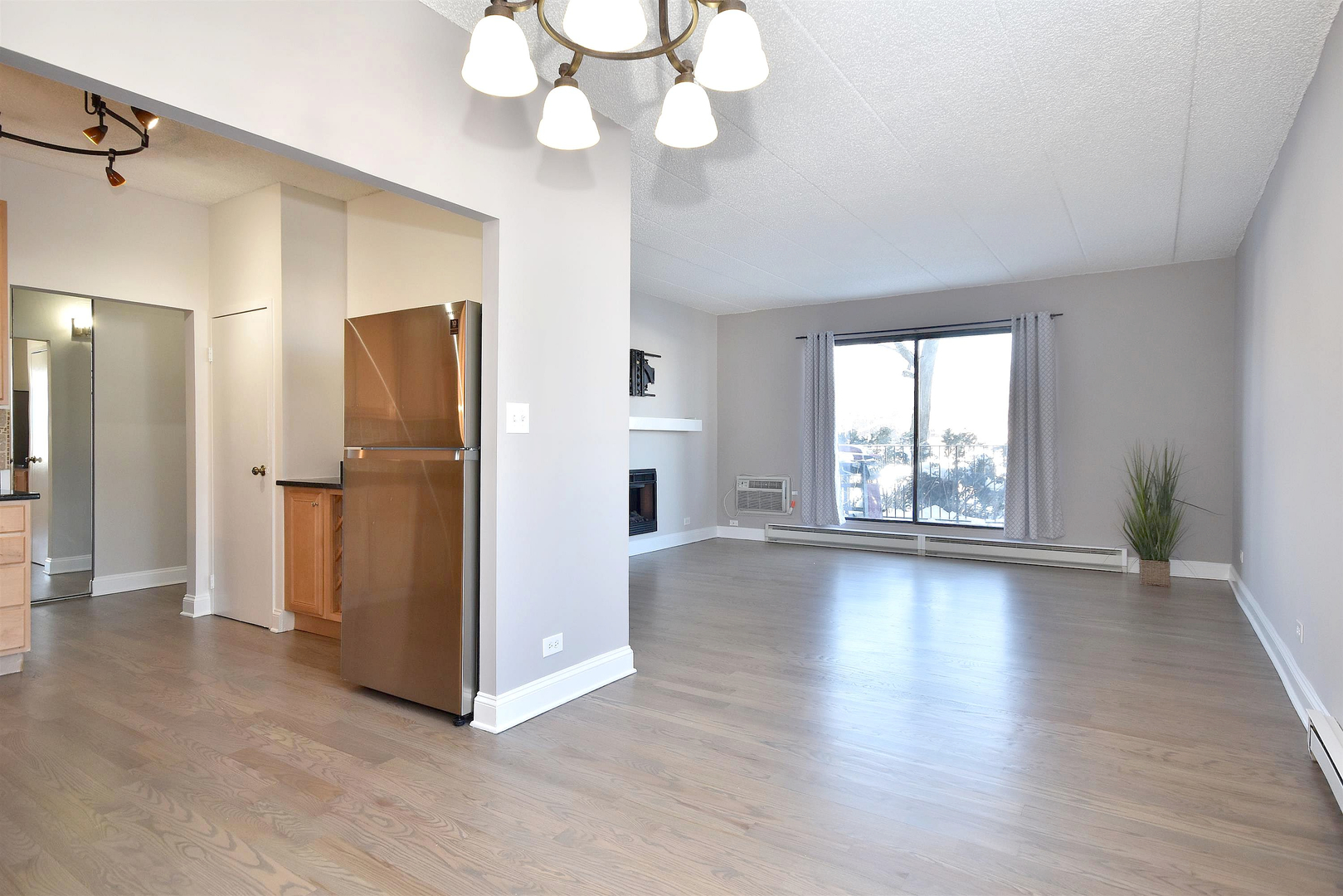 9701 North Dee Road, Unit 1A Niles, IL 60714 - Photo 11 of 25