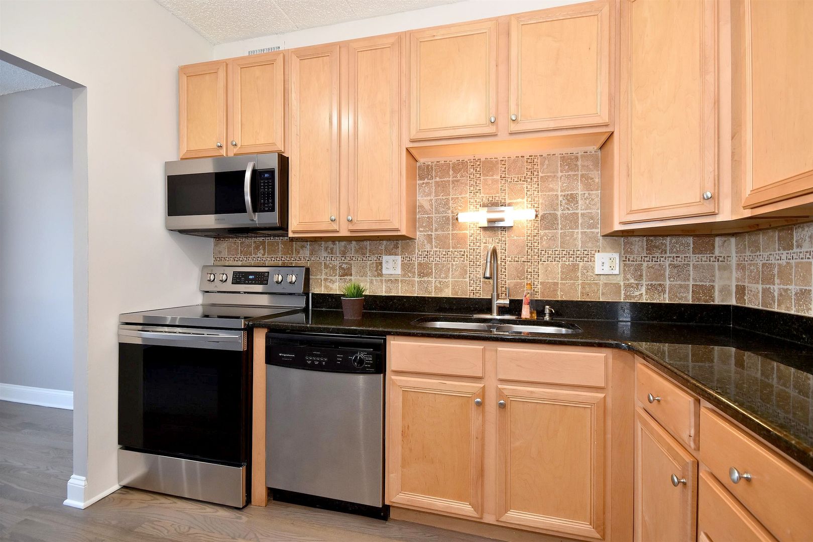 9701 North Dee Road, Unit 1A Niles, IL 60714 - Photo 10 of 25