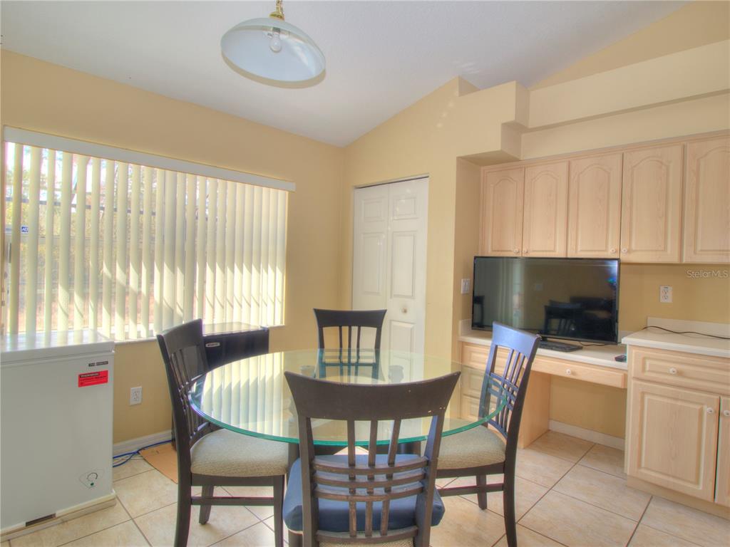 4240 Southwest 111th Place Ocala, FL 34476 - Photo 9 of 24