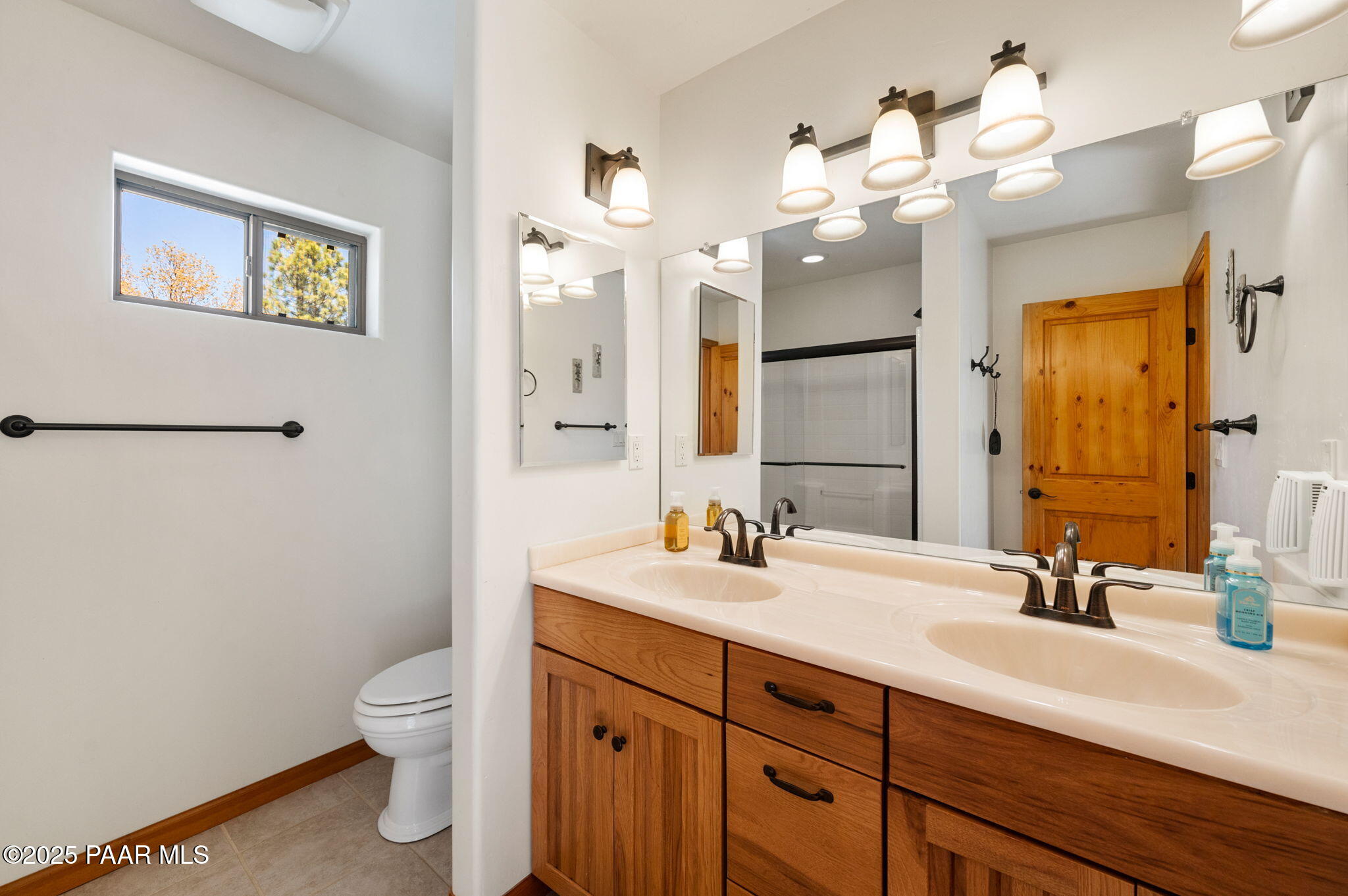 7480 South Prospector Lane Prescott, AZ 86303 - Photo 36 of 67 30-Primary Bathroom (1)