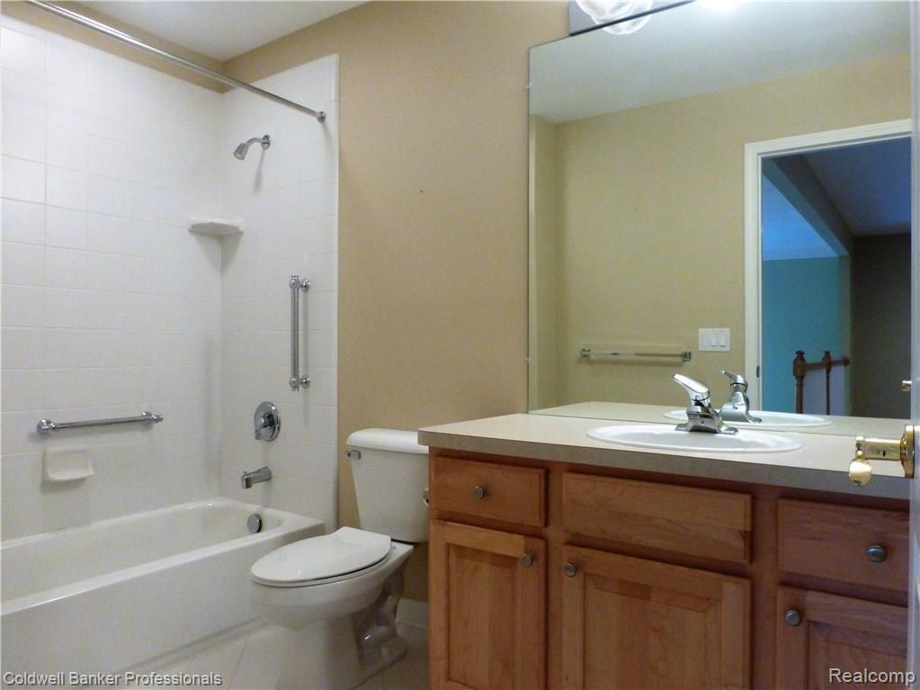 3703 Tremonte Circle, Unit 18 Rochester, MI 48306 - Photo 25 of 35 Gallery Image 25