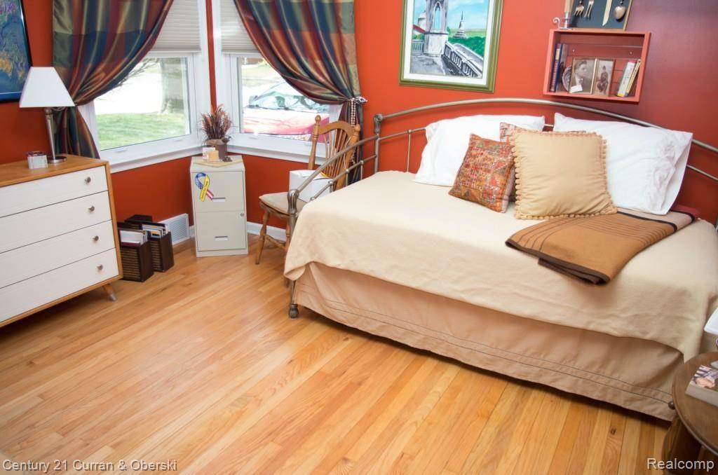 9001 Ruth Avenue Allen Park, MI 48101 - Photo 12 of 23 Extra Bedroom