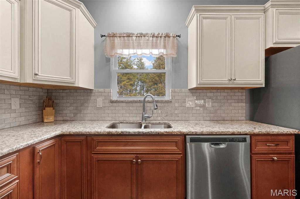 3085 Flucom Road De Soto, MO 63020 - Photo 16 of 70