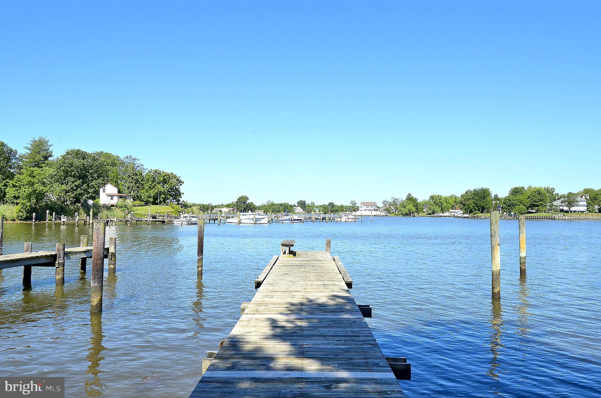 4012 Ramsey Drive Edgewater, MD 21037 - Photo 63 of 77 Community Pier