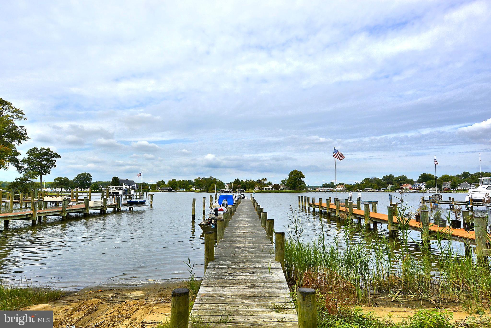 4012 Ramsey Drive Edgewater, MD 21037 - Photo 74 of 77 Community Pier