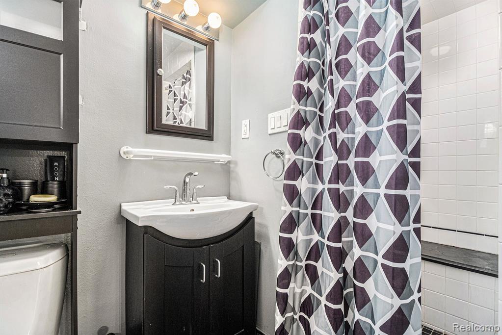 315 Randolph Road Rochester Hills, MI 48309 - Photo 19 of 31