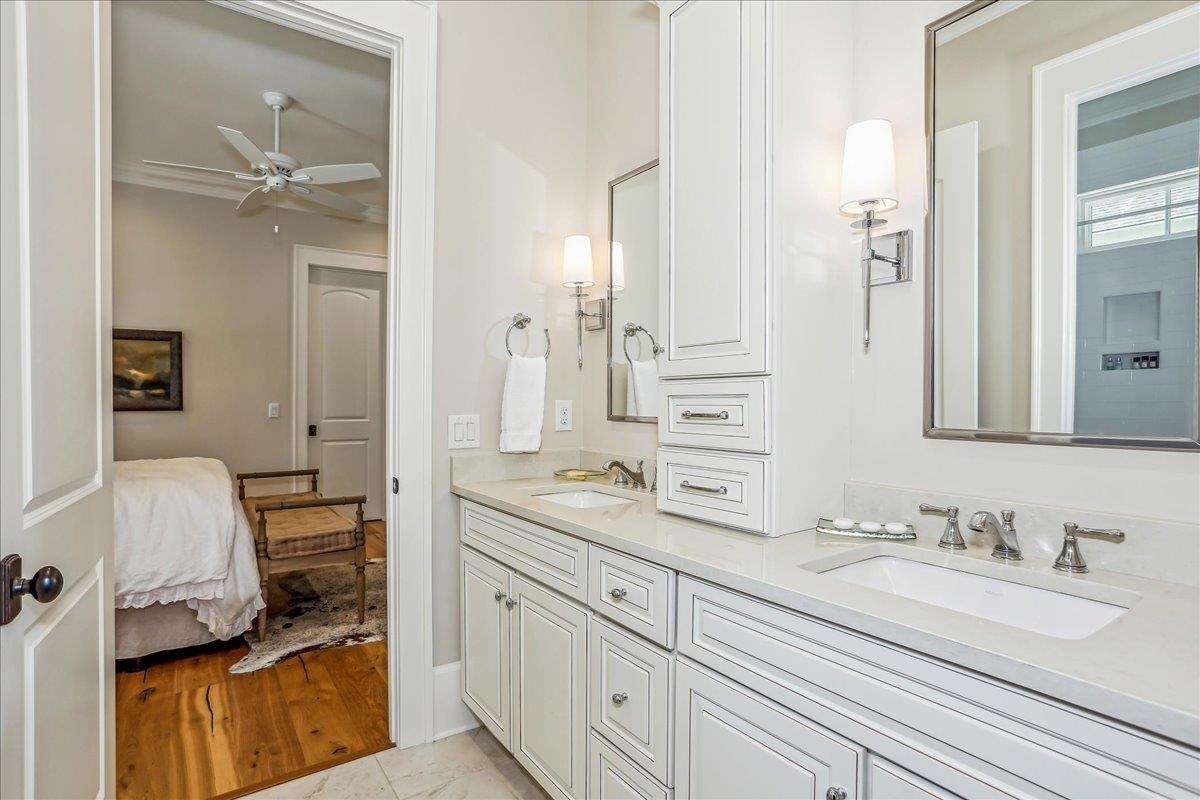 326 Poviner Place Fairhope, AL 36532 - Photo 34 of 41 Bathroom