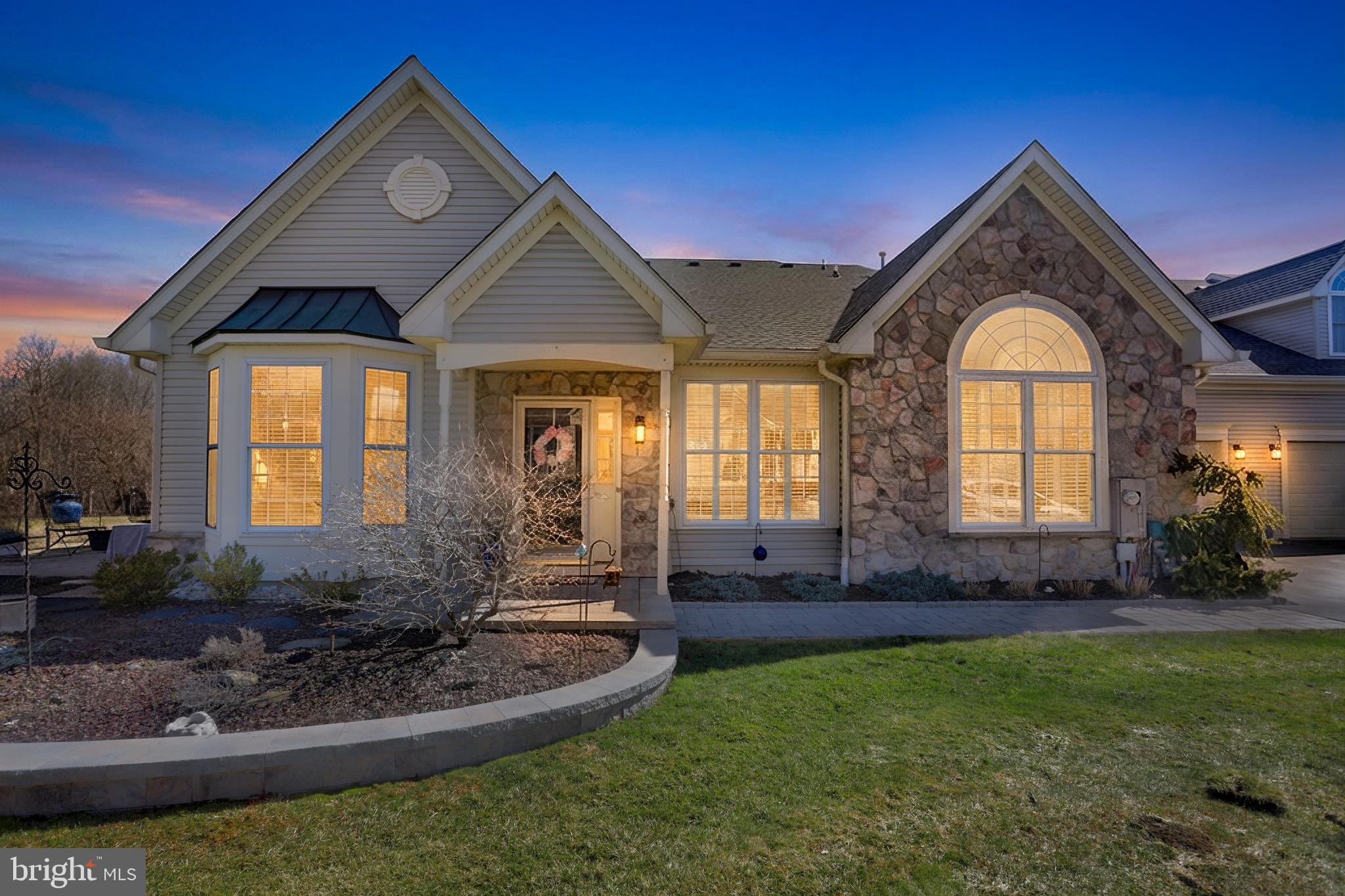 Thornhill  Model  With Sunroom & 3rd Bedroom Loft