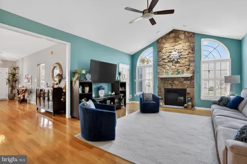 $759,900 | 618 Bellflower Road, Langhorne, PA 19047