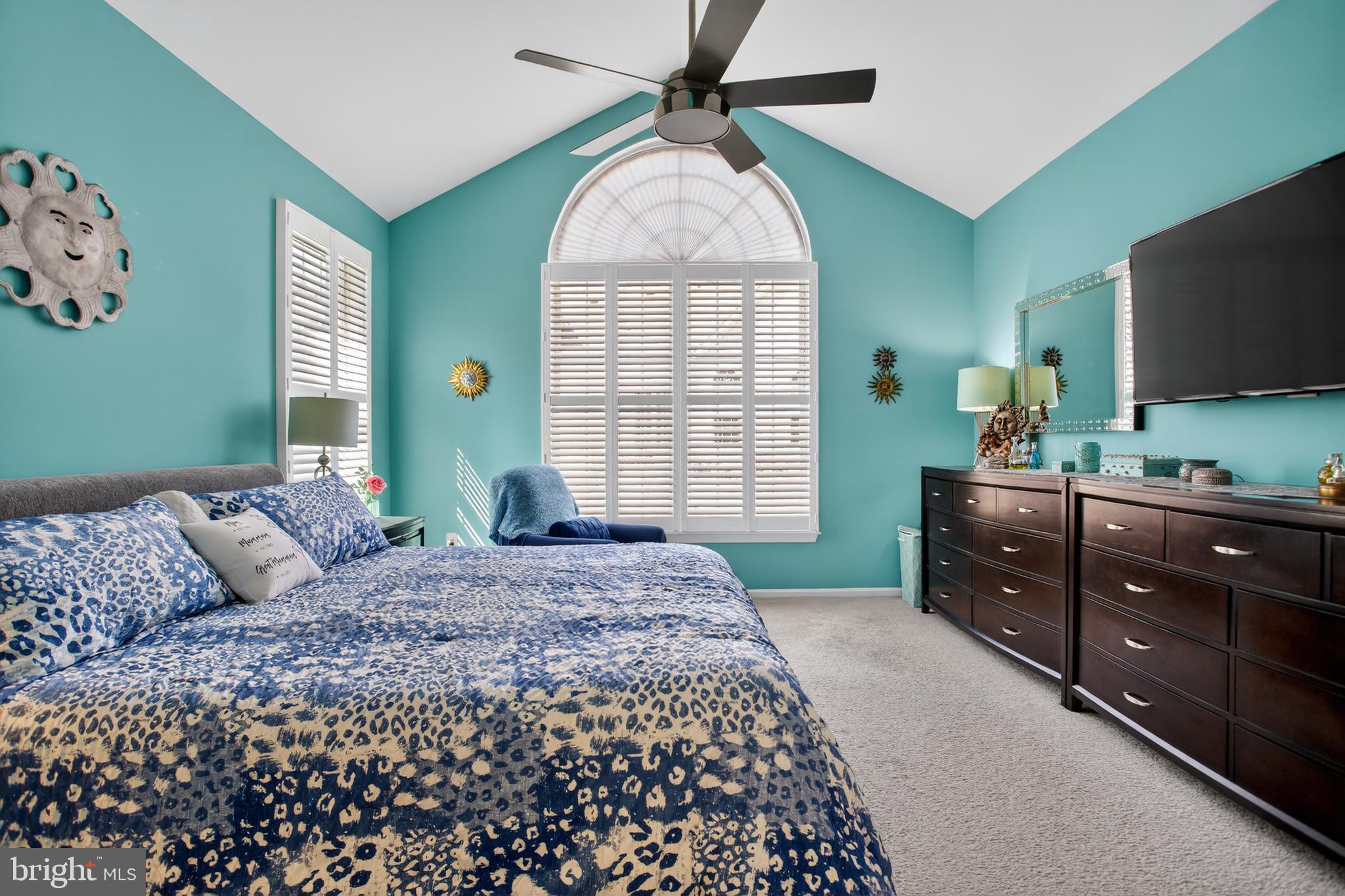 618 Bellflower Road Langhorne, PA 19047 - Photo 21 of 38 Beautiful Bright Windows With Halfmoon Window Top