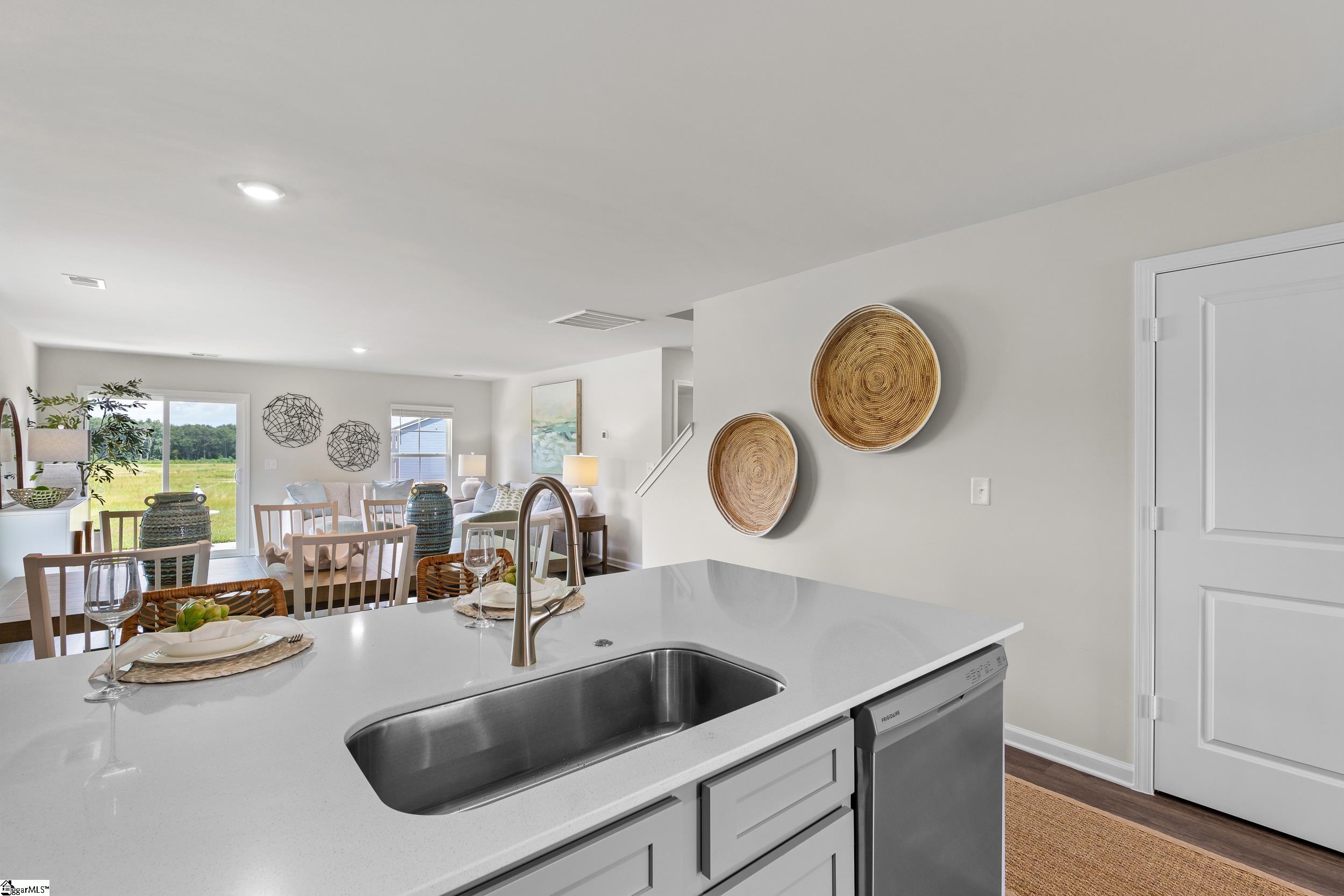 1544 Shirley Drive Anderson, SC 29621 - Photo 7 of 47