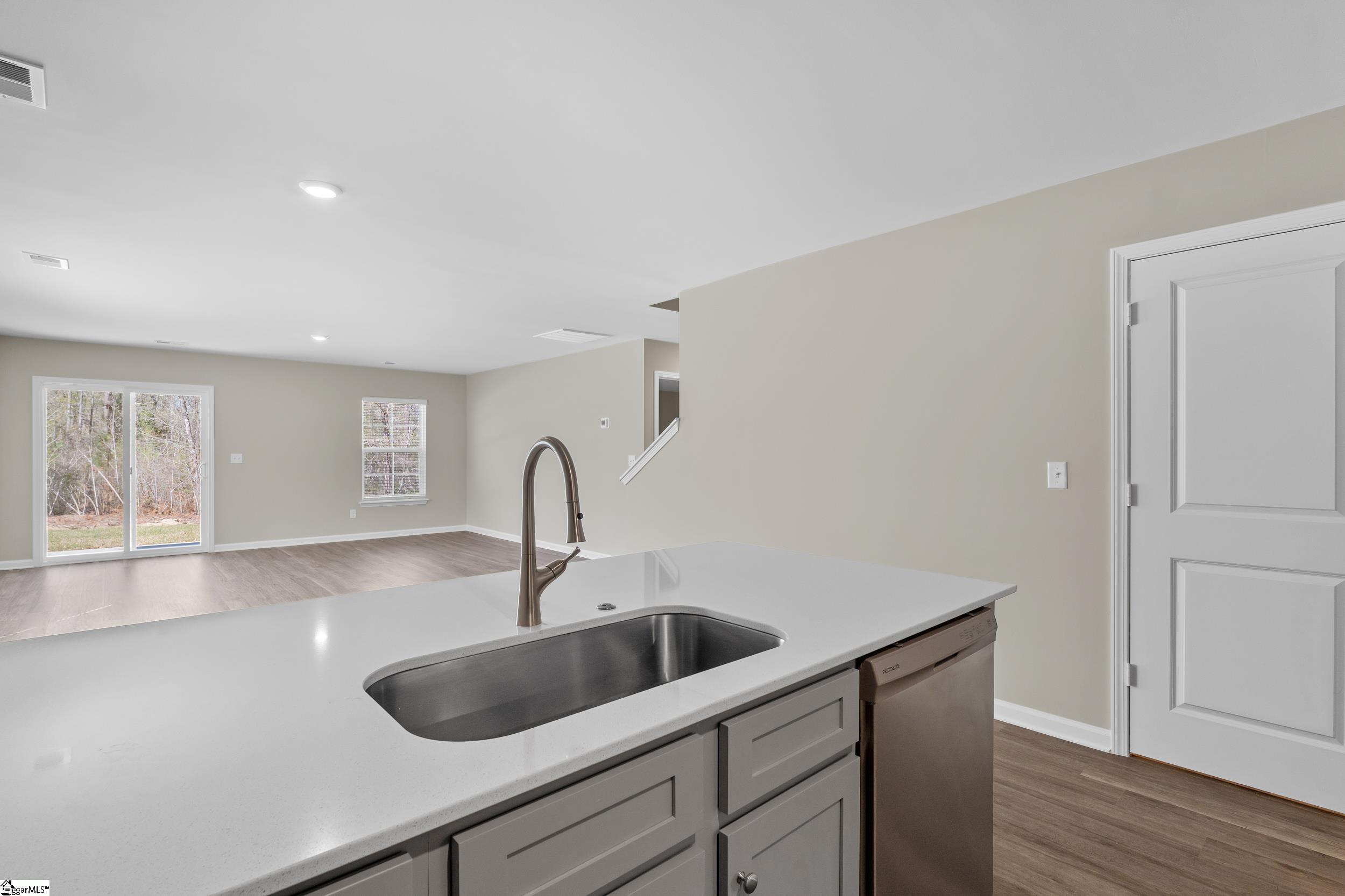 1544 Shirley Drive Anderson, SC 29621 - Photo 8 of 47