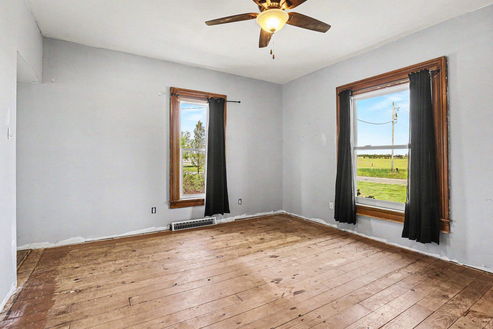 3304 South Greenville Road Greenville, MI 48838 - Photo 18 of 31 Upstairs