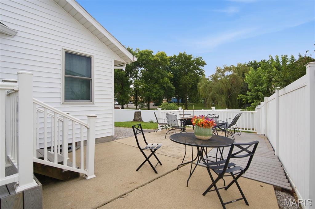 403 East Locust Street Columbia, IL 62236 - Photo 8 of 23