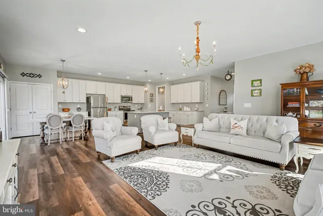 $750,000 | 209 Liberty Hall Drive, Fredericksburg, VA 22406