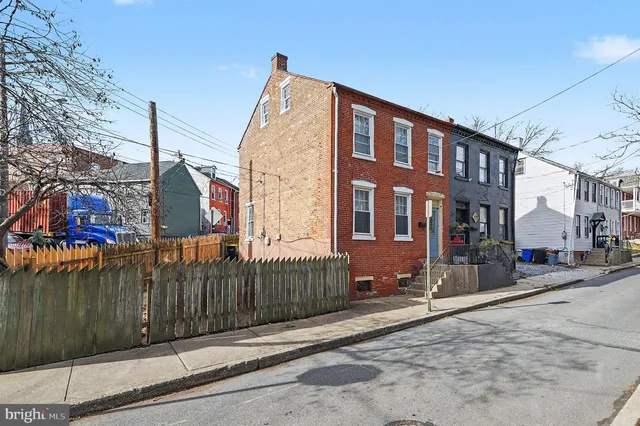 $200,000 | 124 South Arch Street, Lancaster, PA 17603