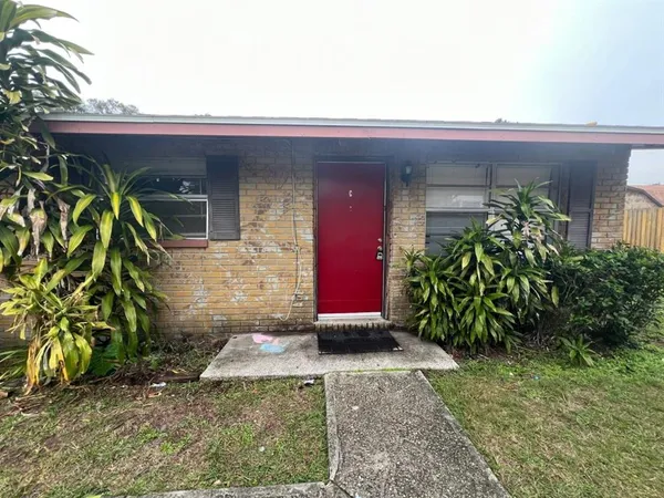 $1,200 | 9406 Eastfield Road, Unit C, Thonotosassa, FL 33592
